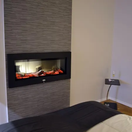 Vojtesska Apartment By Ruterra *