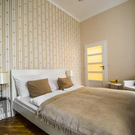 Vojtesska Apartment By Ruterra Apartment