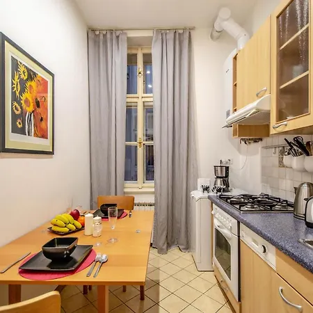 Vojtesska Apartment By Ruterra *