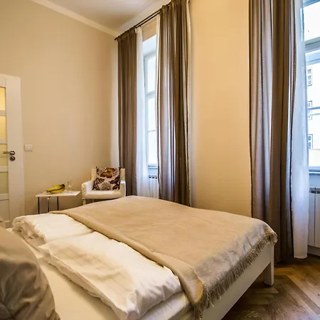 Vojtesska Apartment By Ruterra Apartment *